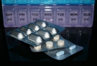 乙型腦炎科普與栓劑治療 癥狀識(shí)別與用藥解析